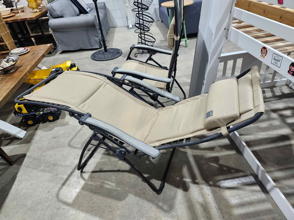 Lafuma Zero Gravity Outdoor Steel Framed Lawn Recliner Chair - 2 Available