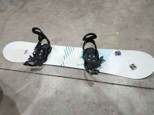 K2 Luna Woman Snowboard with Bindings - 149