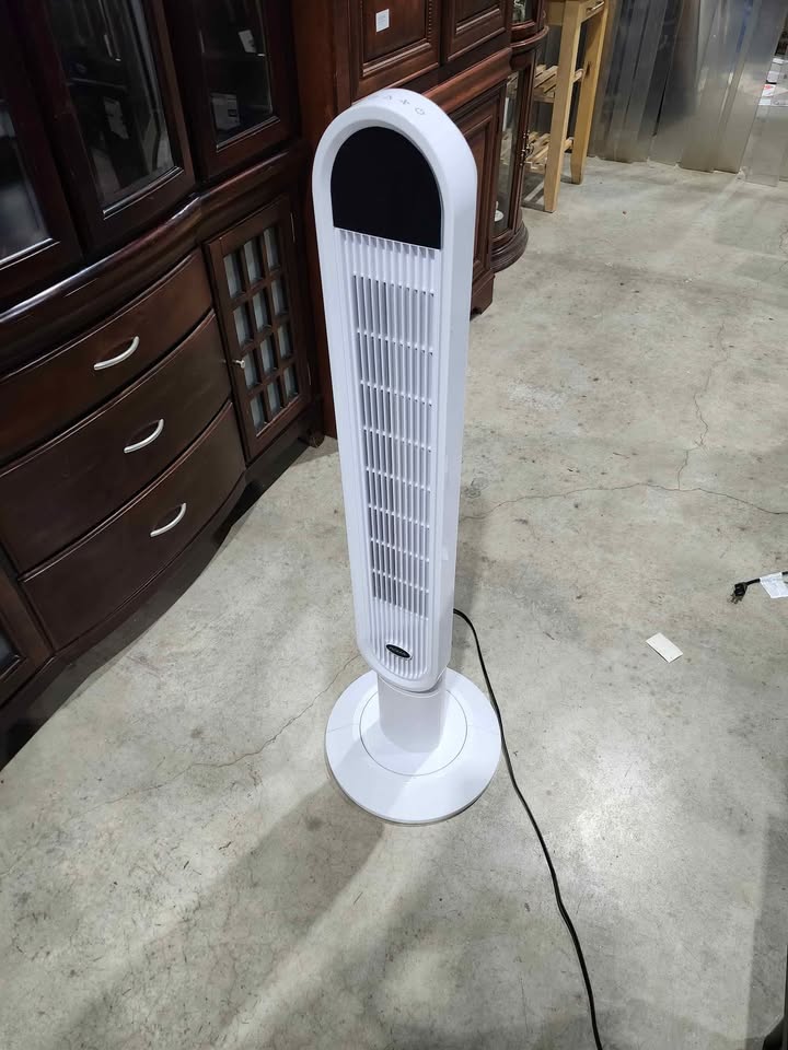Noma Oscillating 46" Tower Fan