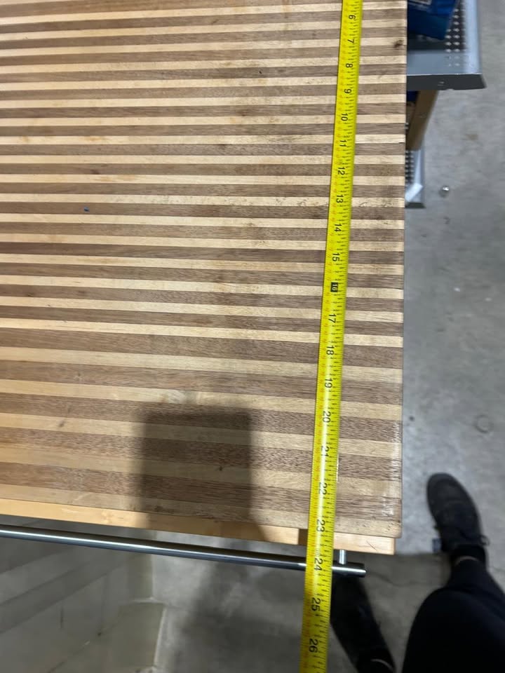 Kitchen Cabinet/Island