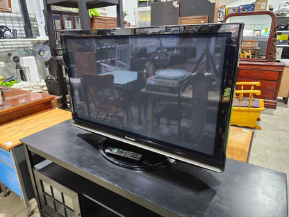Panasonic Plasma HDTV 42" with Remote