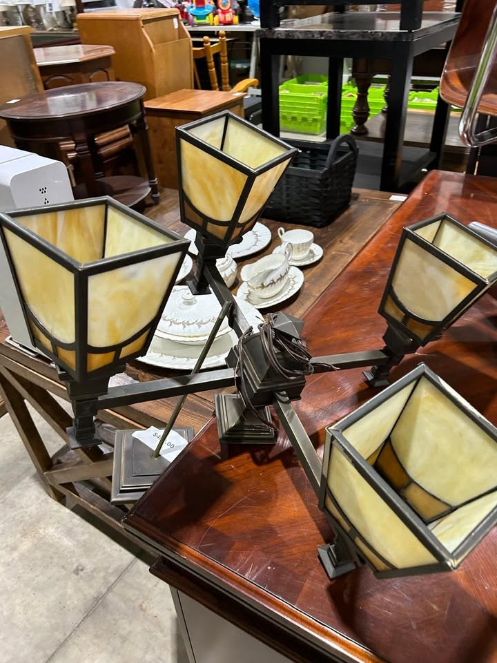 Multiple Light Fixtures Chandeliers/Lights - 8 Available