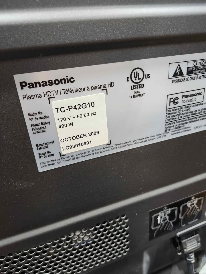 Panasonic Plasma HDTV 42" with Remote
