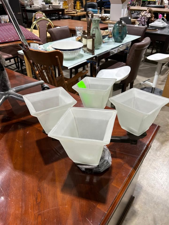 Multiple Light Fixtures Chandeliers/Lights - 8 Available