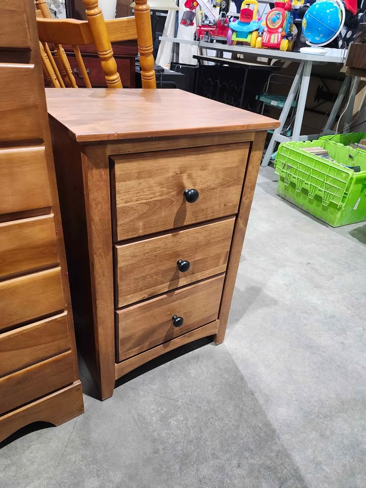 Tall 3-Drawer Nightstand