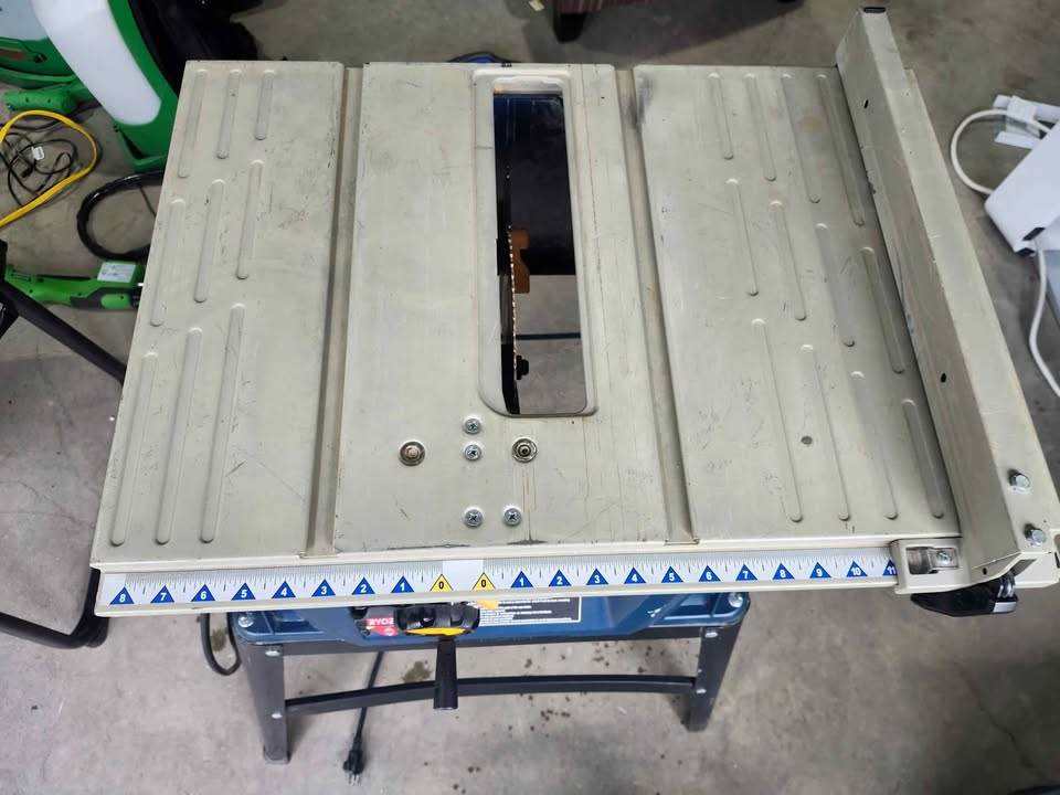 Ryobi 10" Table Saw