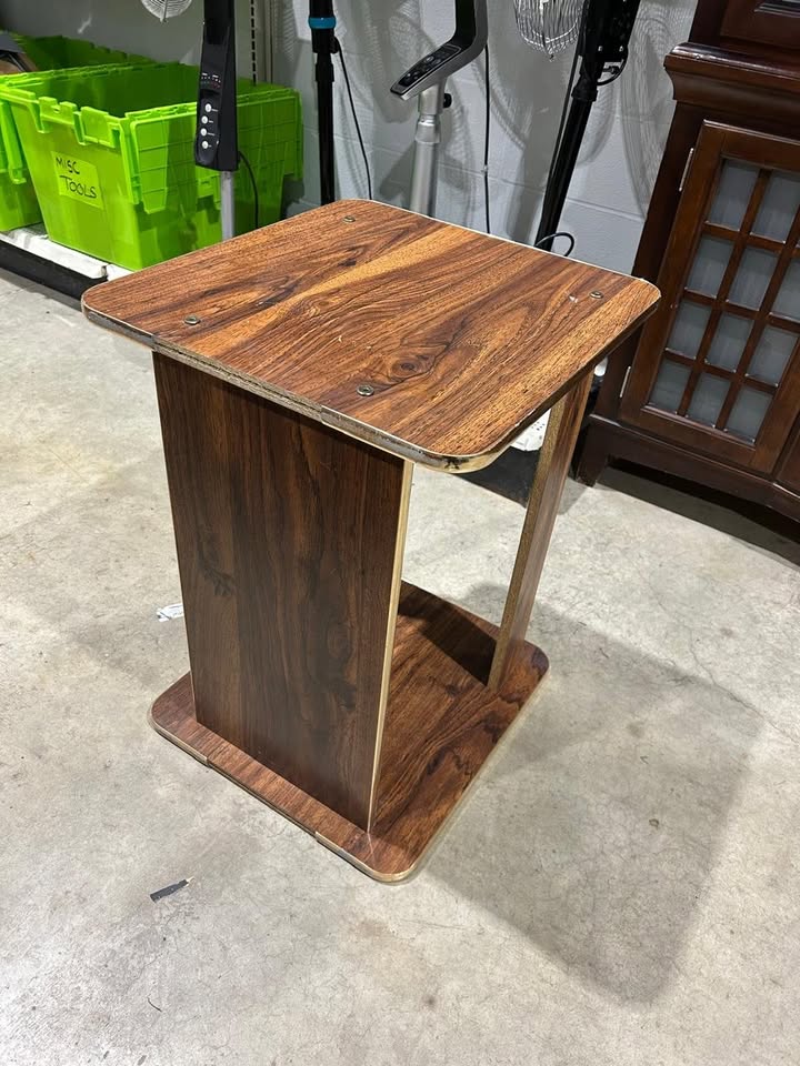 Side/End Table - Golden accents