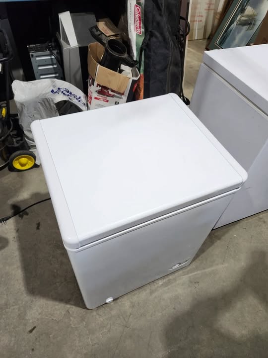 Danby White Chest Freezer - 3.6 cu.ft