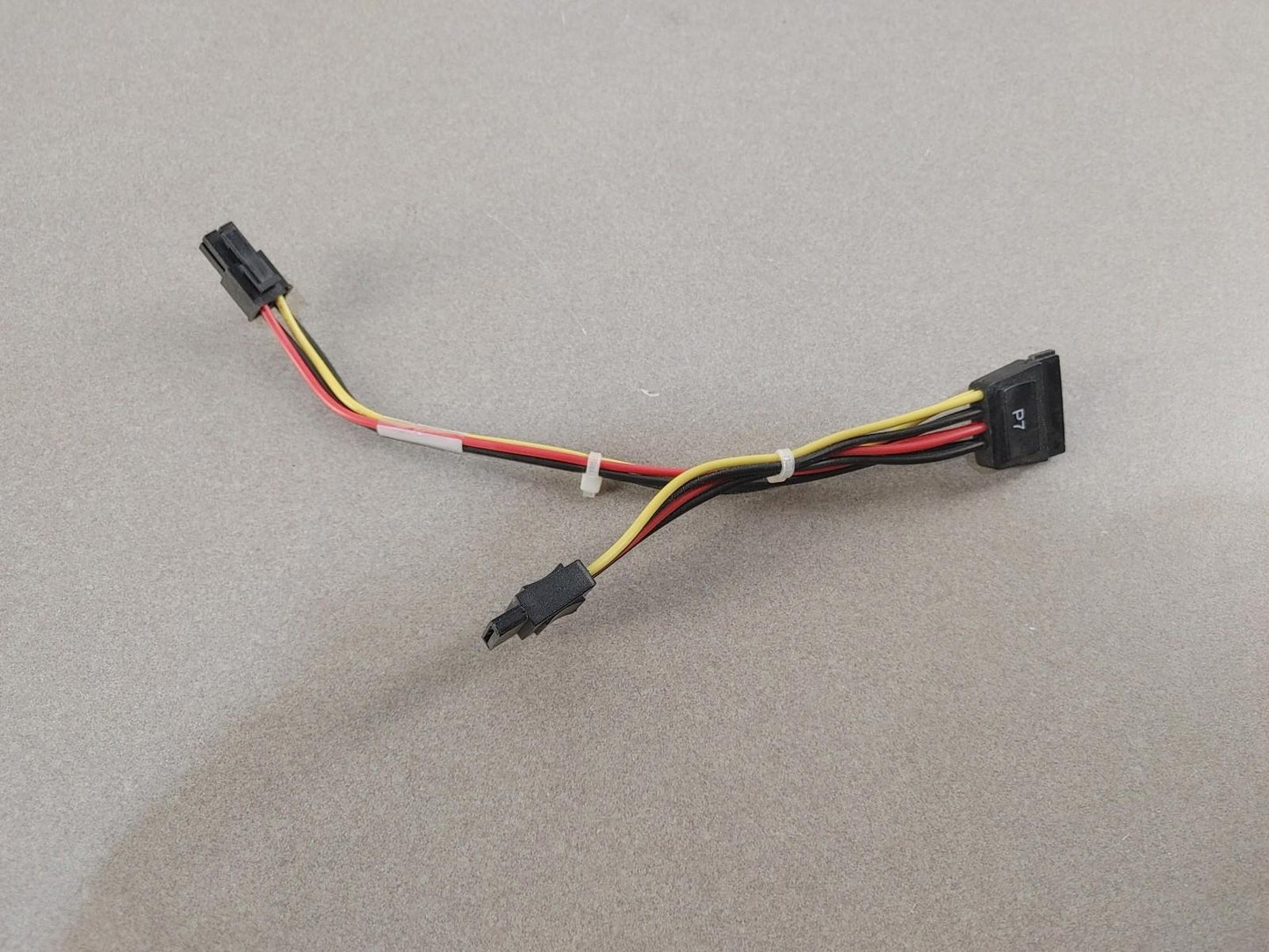 EXCELLENT CONDITION HP 4 pin CPU Dual SATA Connector Cable Tested Working