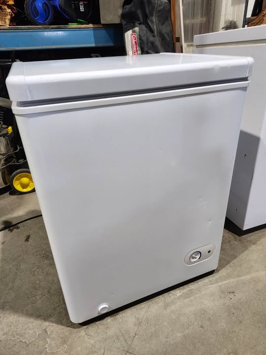 Danby White Chest Freezer - 3.6 cu.ft