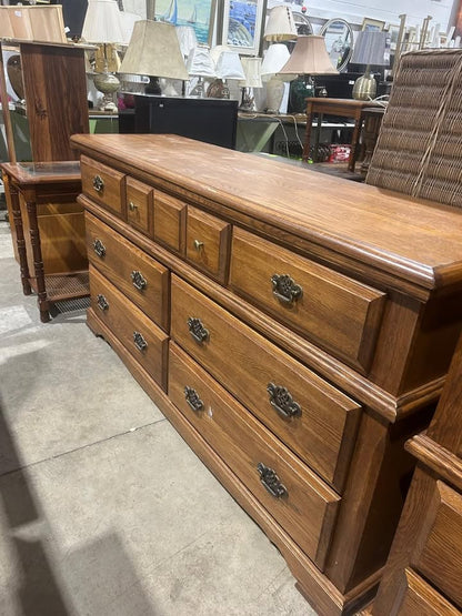 Vintage Palliser 7-Drawer Dresser