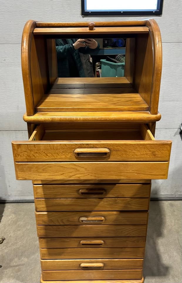 Broyhill Roll Top Chest with Drawers