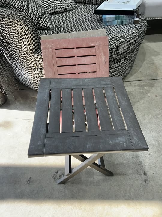 Foldable Outdoor Patio Table