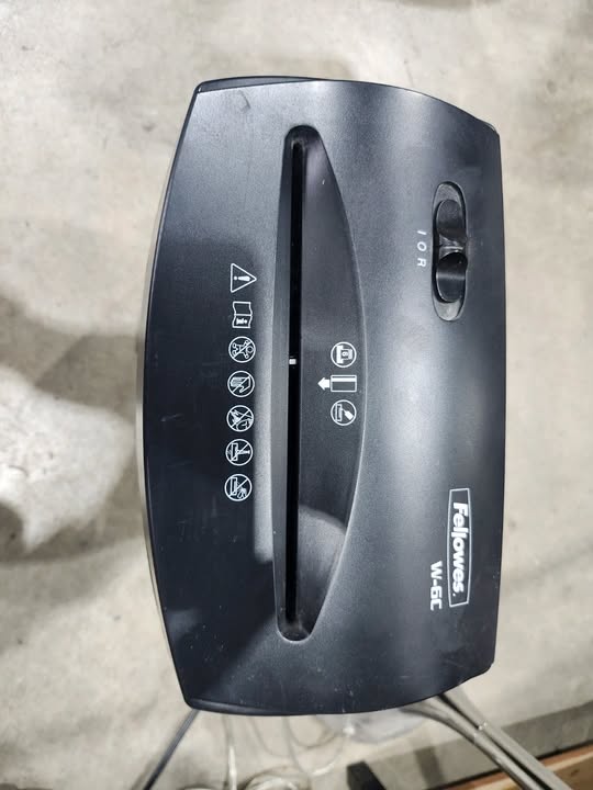 Fellowes W-6C Paper Shredder