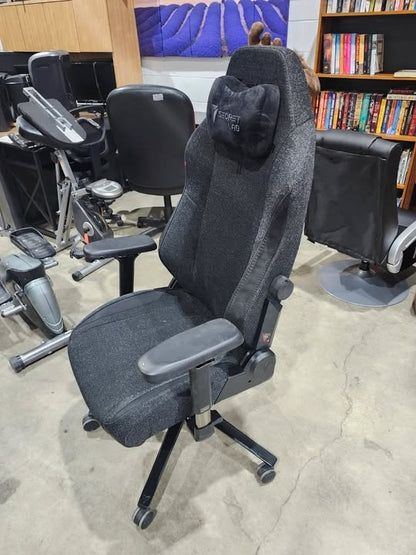 Secretlab TITAN Evo 2022 gaming chair
