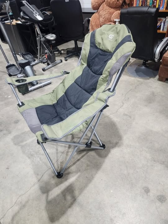 Large Padded Outbound Camping Superchair Recliner