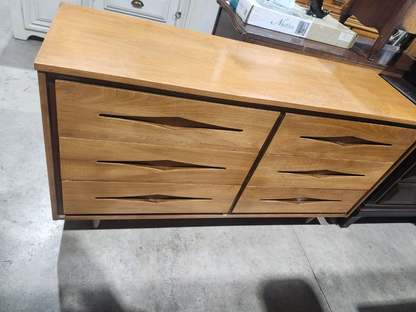 Mid-Century Modern Victoriaville Six-Drawer Dresser