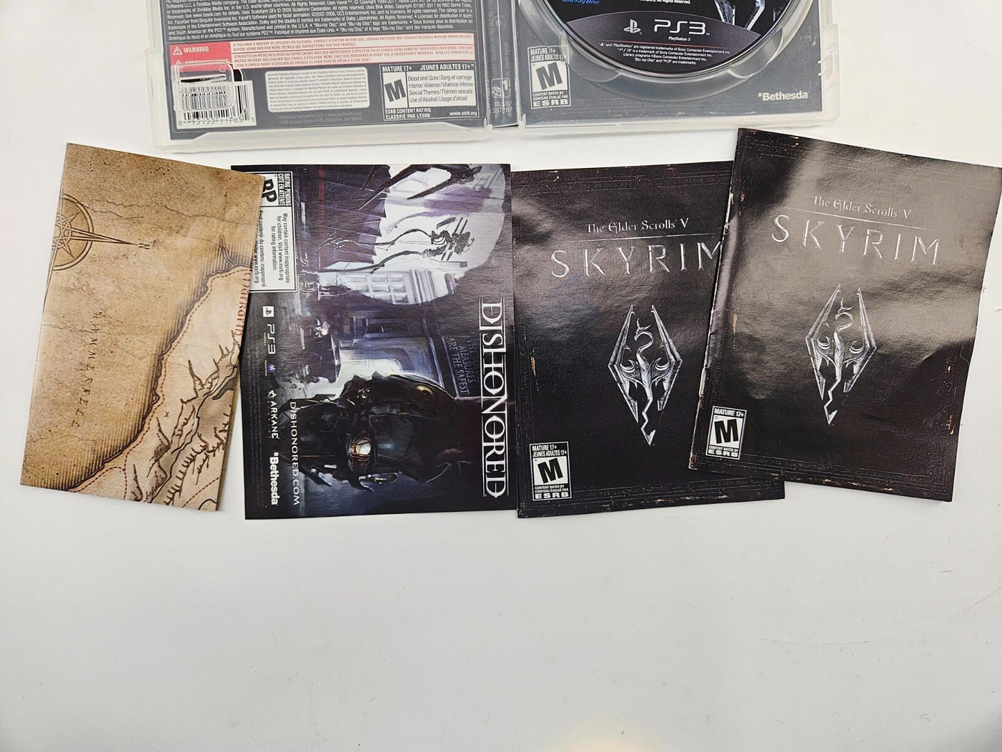 The Elder Scrolls V Skyrim PlayStation 3 (PS3) w/ Map