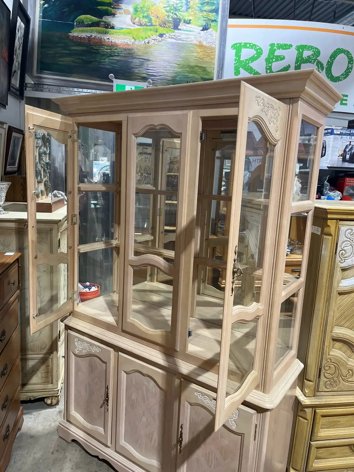 Vintage display China Cabinet