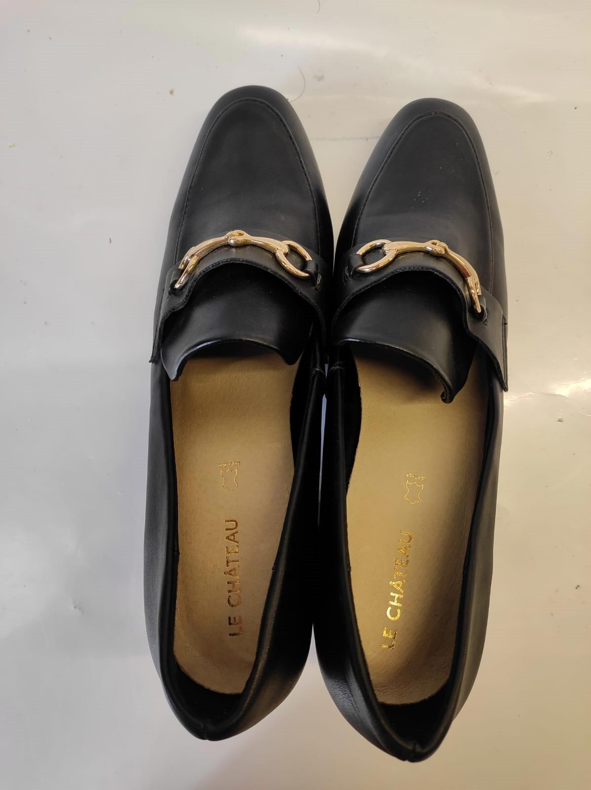 Le Chateau -Leather Platform Loafer- Black. Size: 40