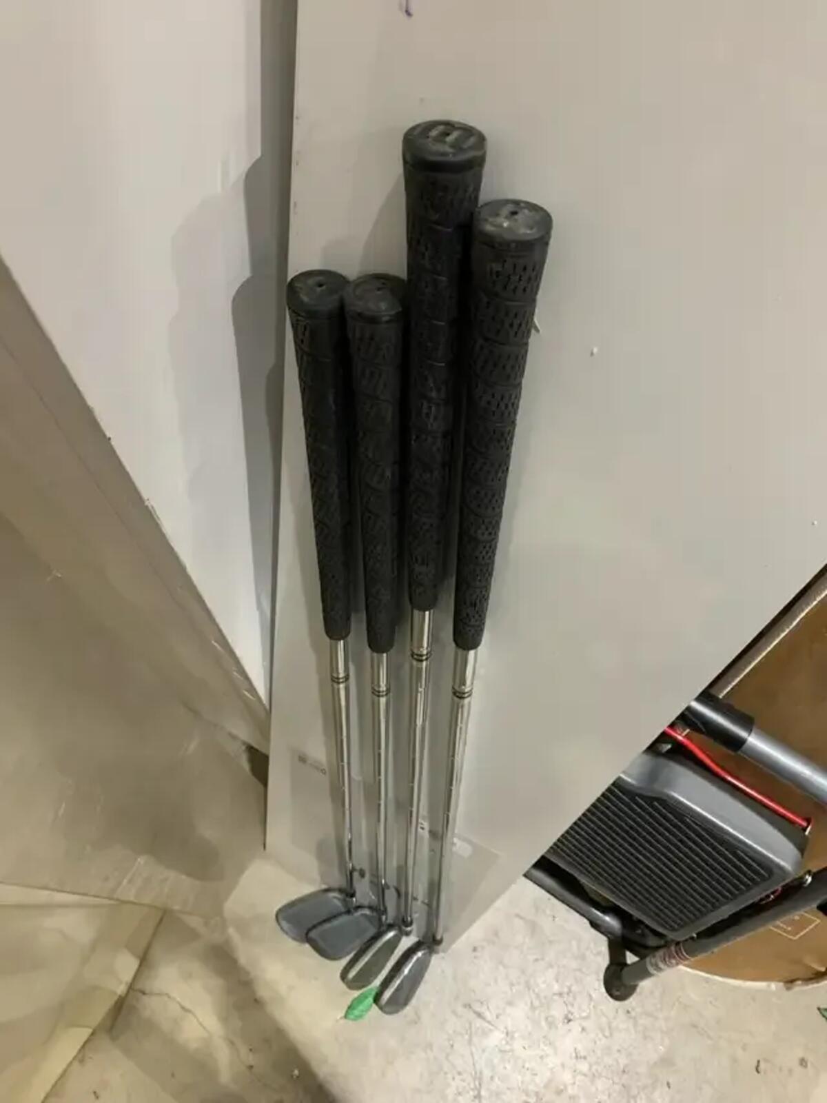 Wilson Matrix Golf Clubs and caddy