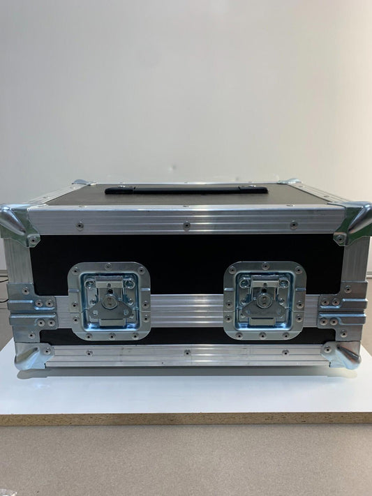 Penn Elcom Drive Case for DJ Mixer or Similarly Sized Equipment.
