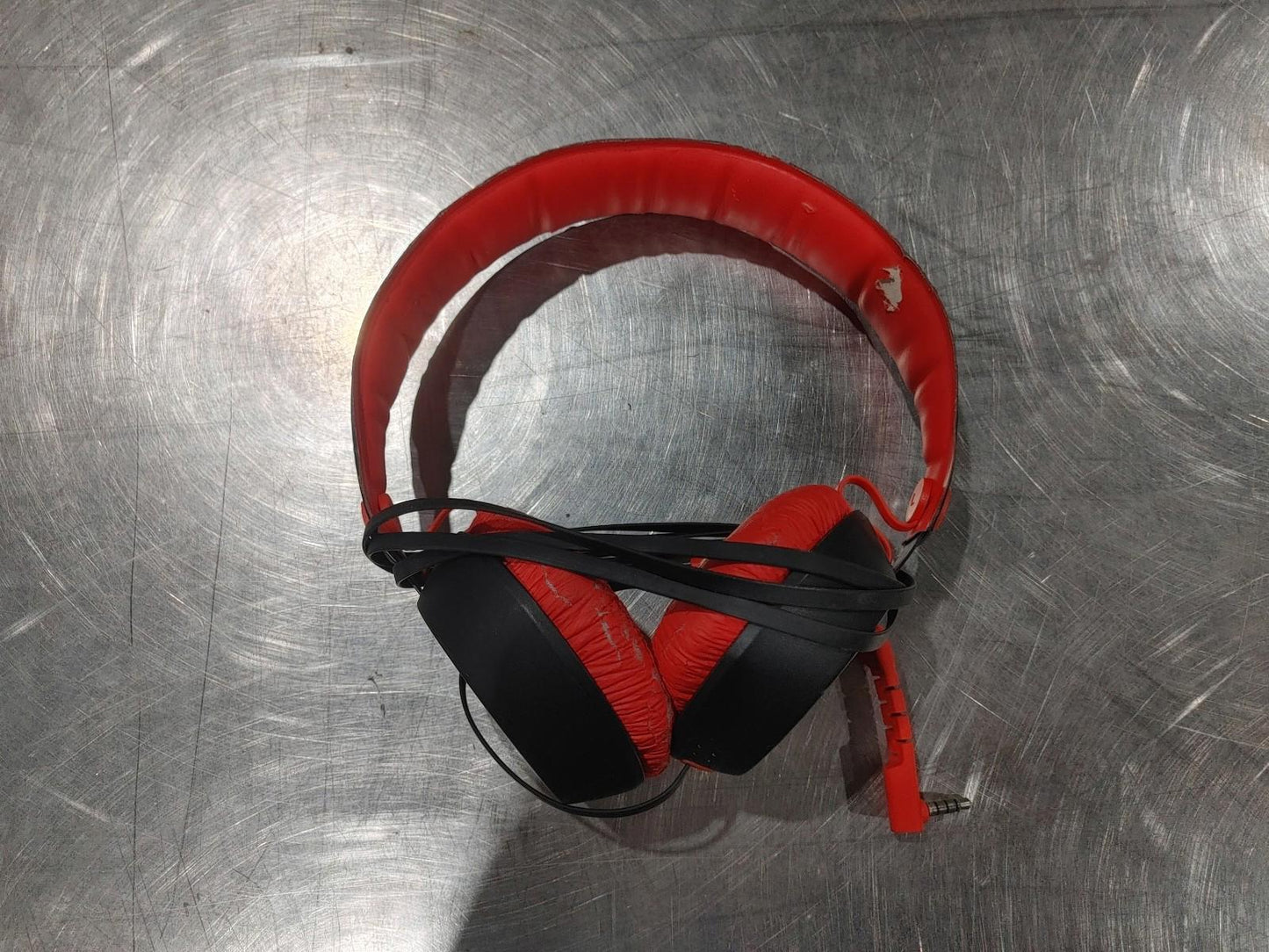 Red/Black Wired On-Ear Headphones with Microphone 3.5mm plug TestedWorking- Fair