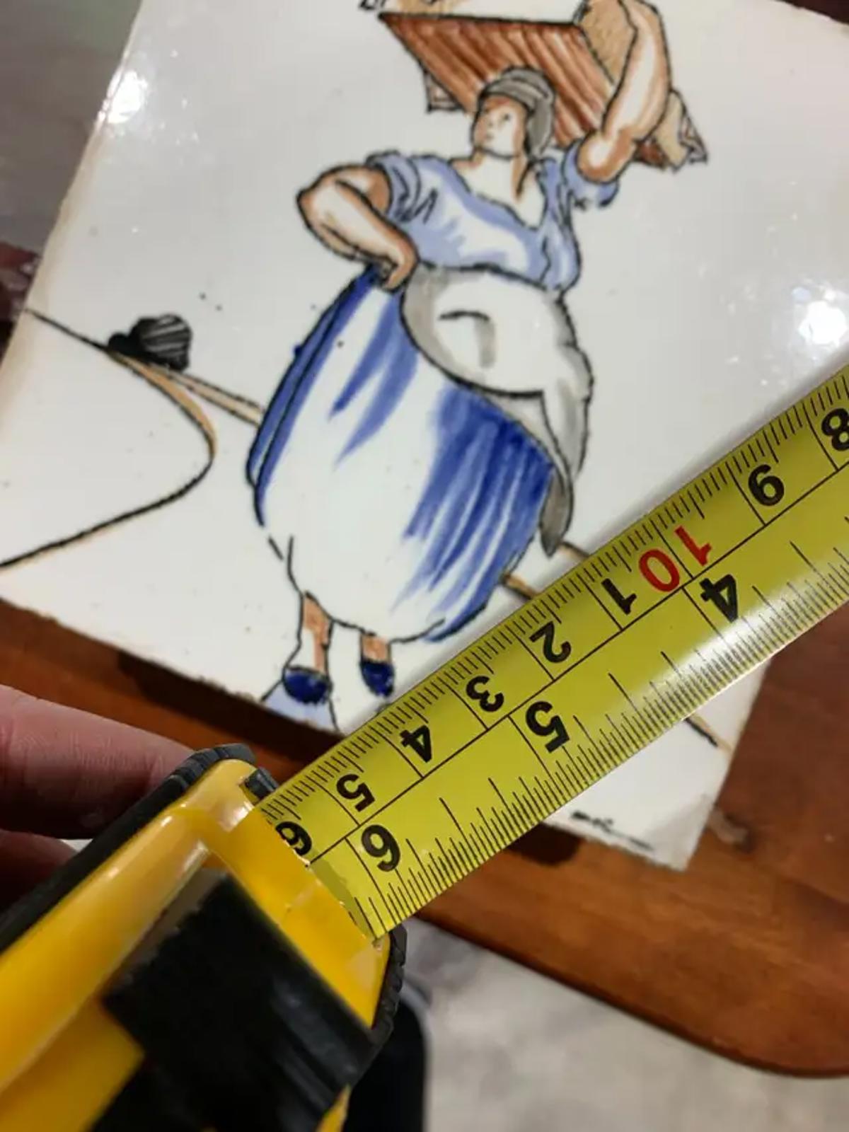 Vintage Laundry Lady Tile Art