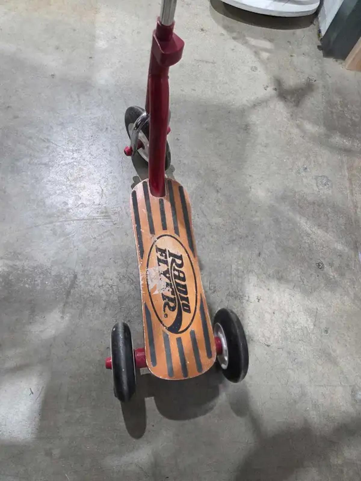 Vintage Radio Flyer Little Red Scooter