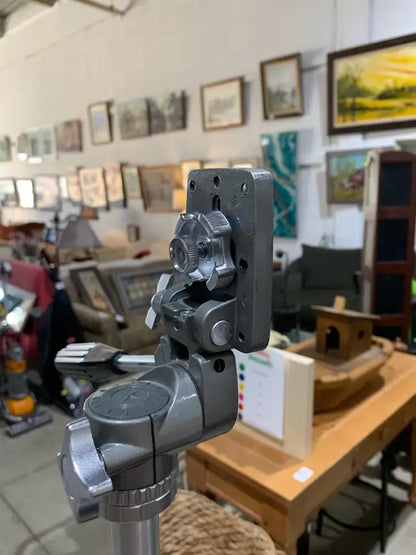 Velbon VE-3 Tripod