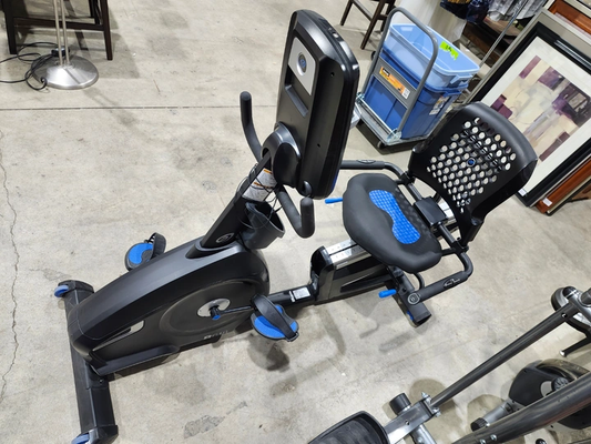 Nautilus Recumbent Exercise Bike R618