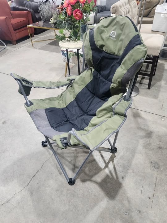 Large Padded Outbound Camping Superchair Recliner