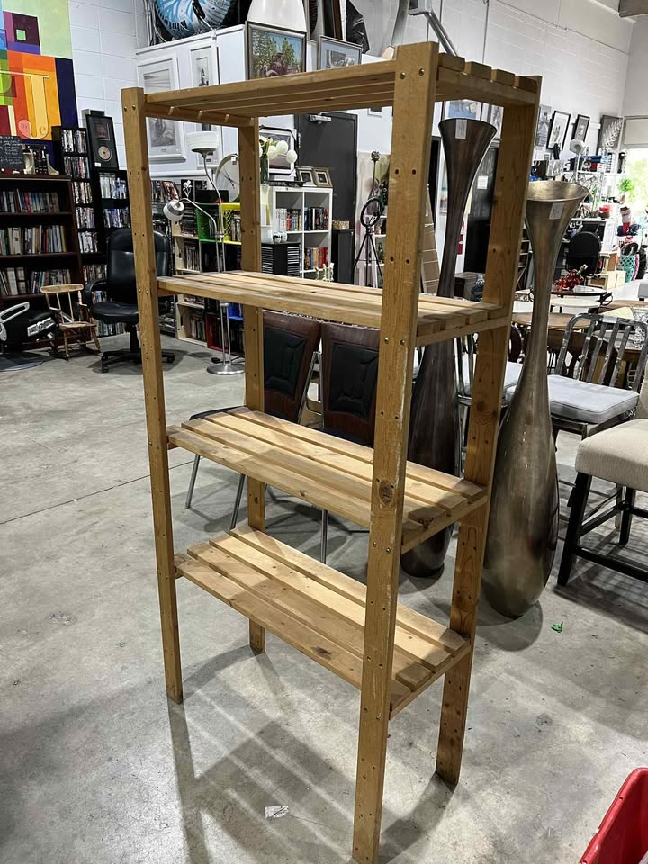 Wooden shelf unit