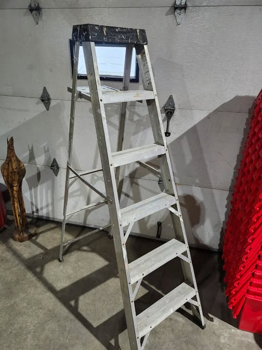 6ft Folding Aluminum Step Ladder