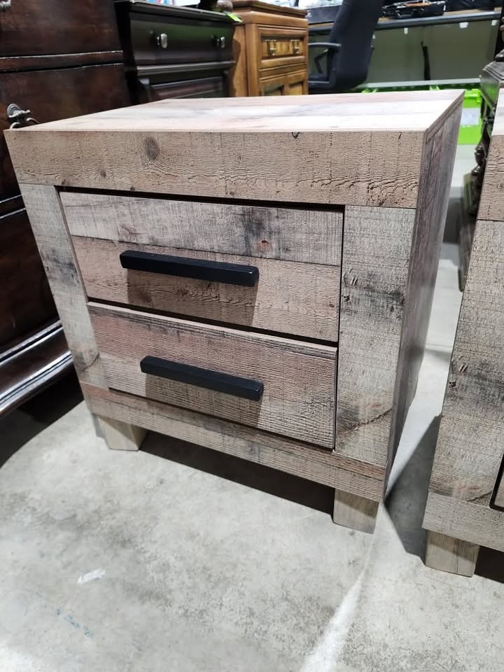 Mojave Rustic Wooden 2-Drawer Nightstands