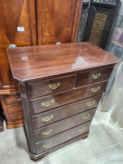ETHAN ALLEN Georgian Court Cherry Traditional Style Dresser