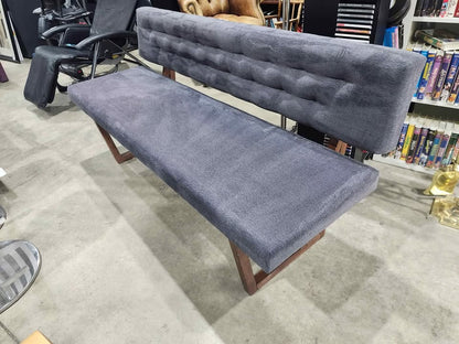 Structube SYLVIA bench with tufted backrest