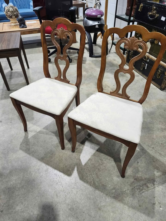 Set of 2 Vintage Dining Chairs