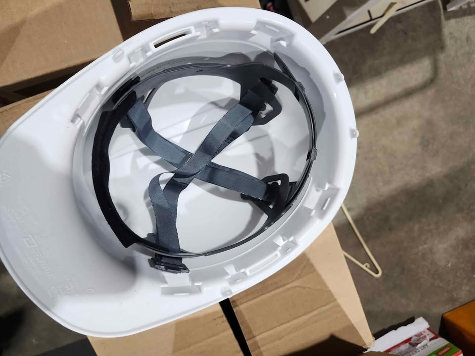 New Dynamic HP241 White Hard Hat - 60 Available
