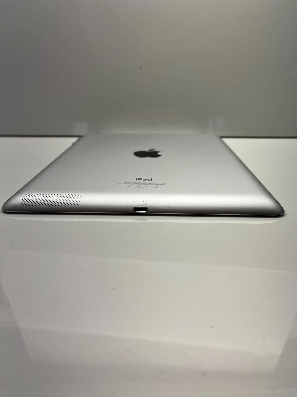 iPad Air A1475 128GB Cellular White Cracked Glass