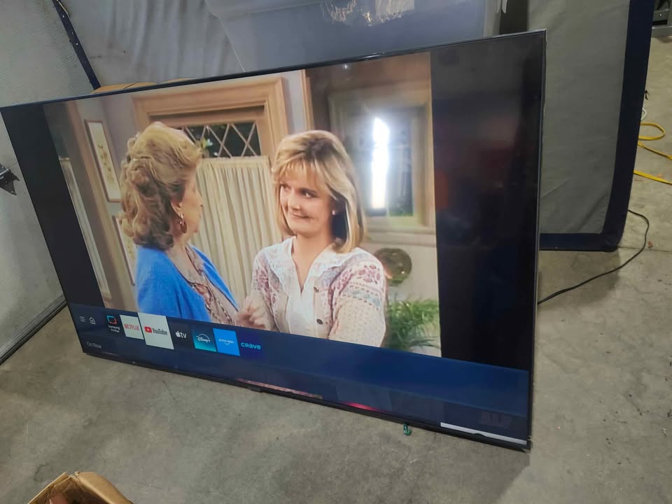 Samsung 75" Crystal UHD Smart TV