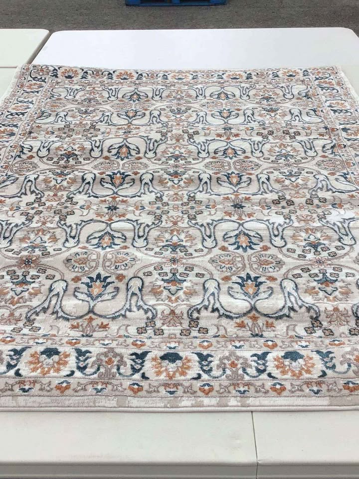Centenno Area Rug 5'3" x 7'