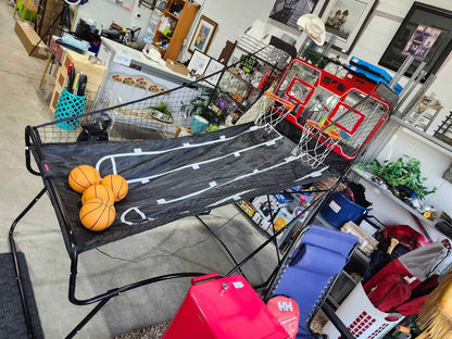 Rec-Tek MVP Basketball Arcade Game + 4 Balls & Electronic Scoreboard
