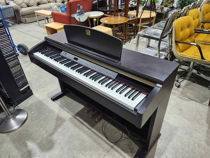 Yamaha Clavinova CLP-120 88 Key Digital Piano