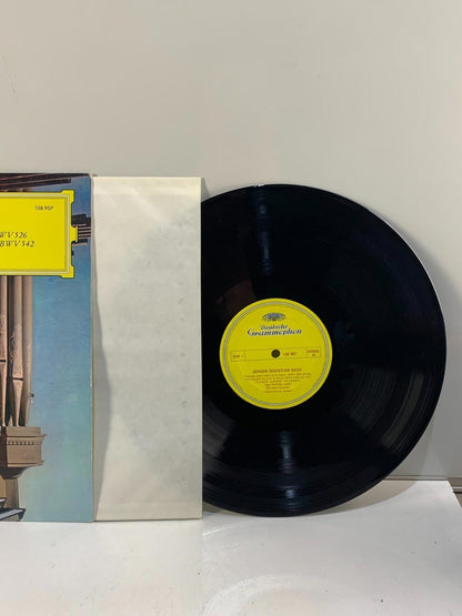 SLPM 138907 KARL RICHTER - JS BACH organ works DGG red stereo tulip LP EX+