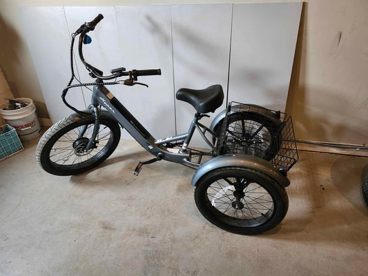 New! Hyper 20" 36V Electric Trike for Adults, Pedal-Assist, 250W E-Bike Motor, Grey