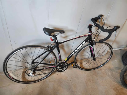 Jamis Ventura Sport Road Bike - New!