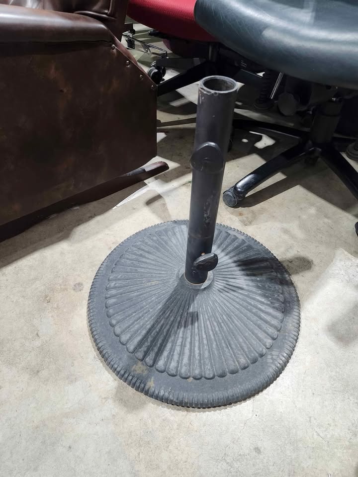 Solid Steel Heavy Umbrella Stand