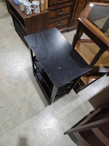 Pier 1 Imports Black 3-Tier Shelf Table