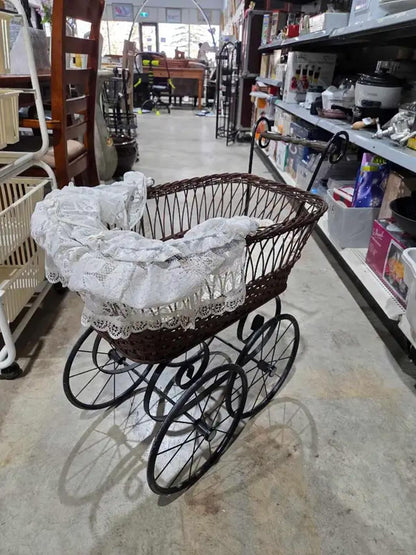 Vintage Iron/Wicker Doll Pram